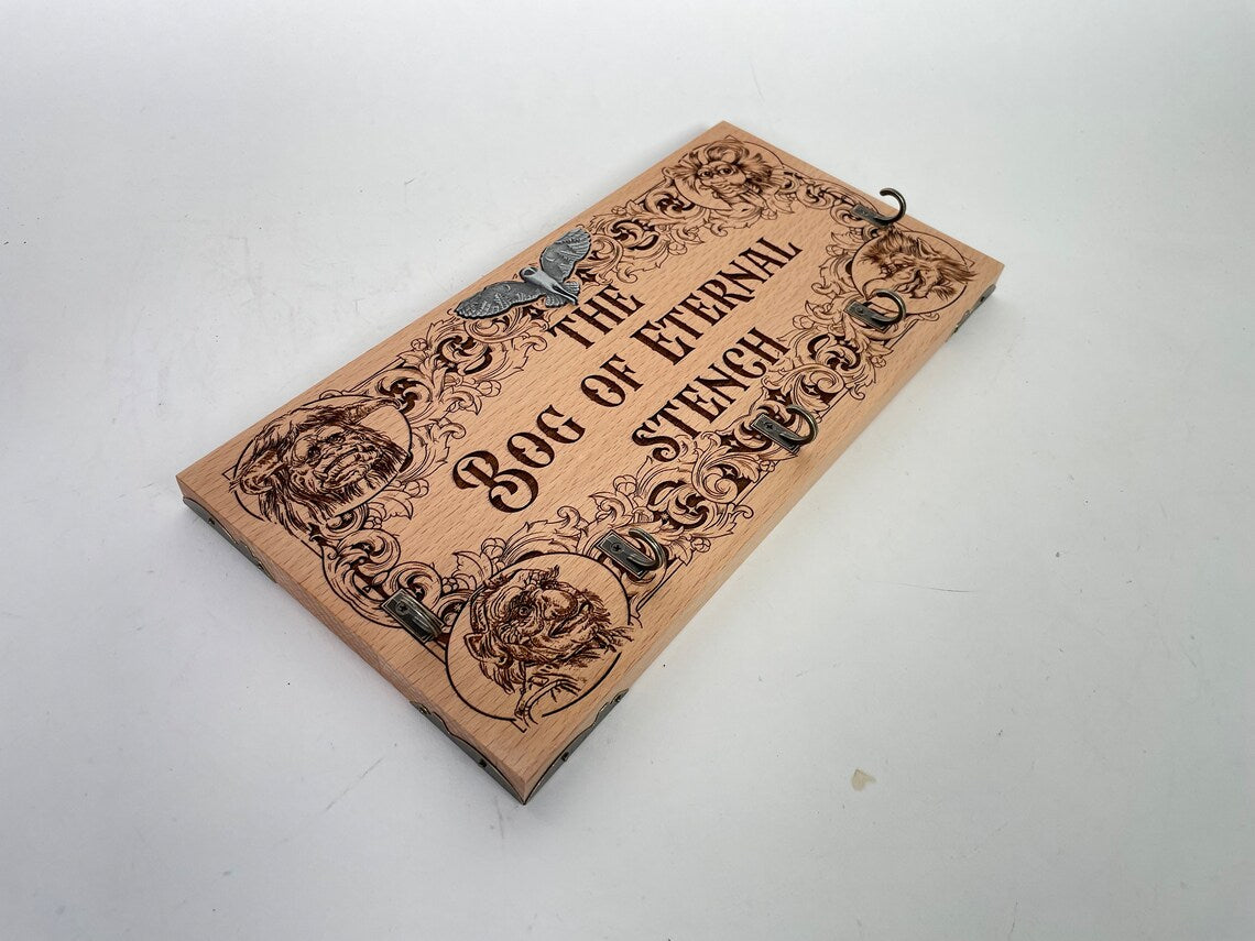 Labyrinth gift key holder, the bog of eternal stench, key holder for wall David Bowie Labyrinth Ludo labyrinth worm, labyrinth the movie art. - Forgotten Engravings