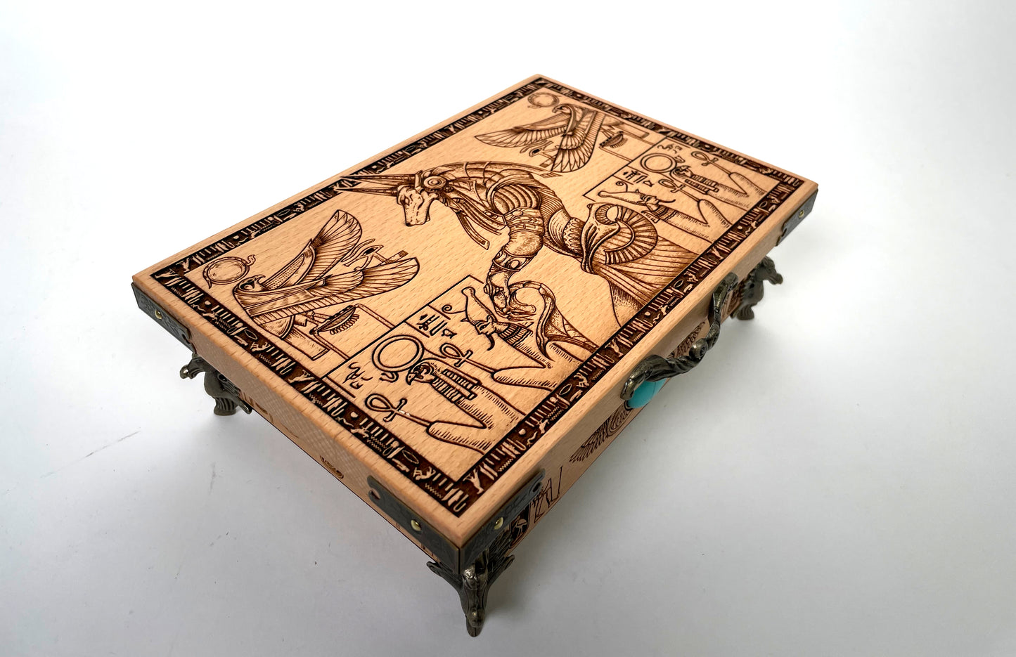 Handmade beech wood tarot box with Anubis and hieroglyphic engraving, meaningful gift for tarot readers
