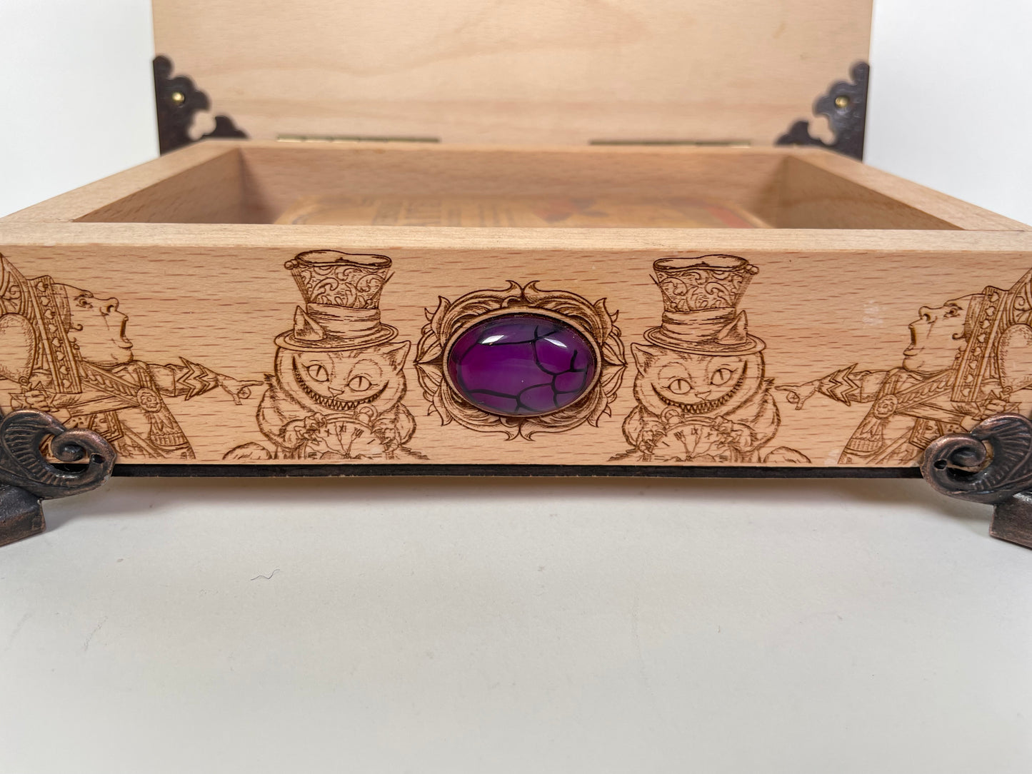 Tarot in Wonderland Box – Alice in Wonderland Wooden Tarot Storage with Cheshire Cat - Forgotten Engravings