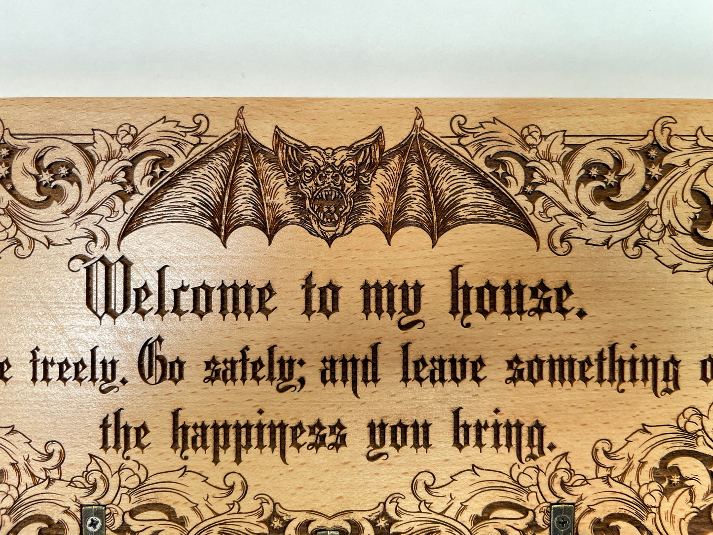 Dracula Quote Welcome Key Holder – “Welcome to My House” Engraved Wooden Wall Sign