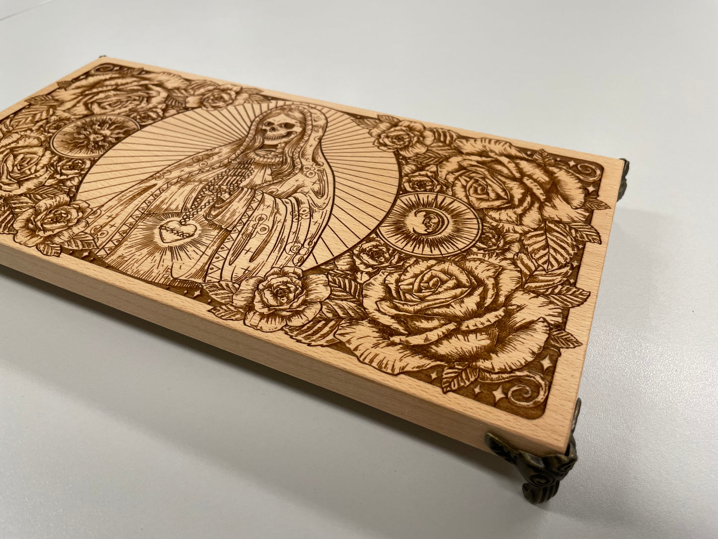 Día de los Muertos Altar Table – Solid Beech Wood Engraved Ritual Board with Santa Muerte & Floral Motifs