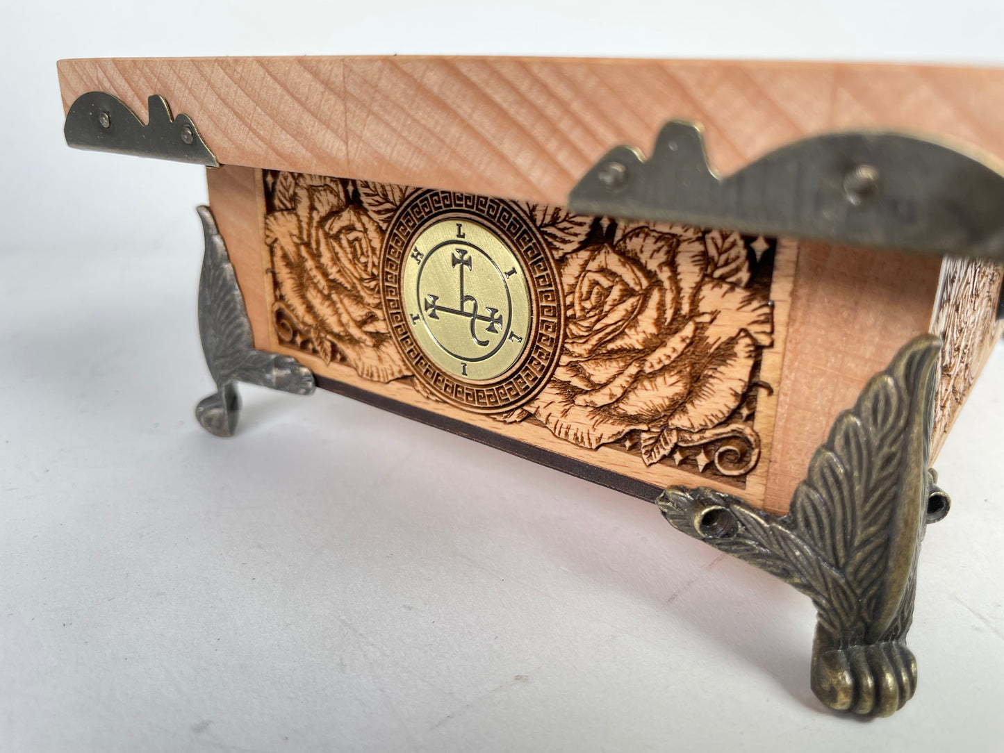 Lilith Sigil Altar Box – Engraved Wooden Ritual Storage for Witchcraft & Occult Practice