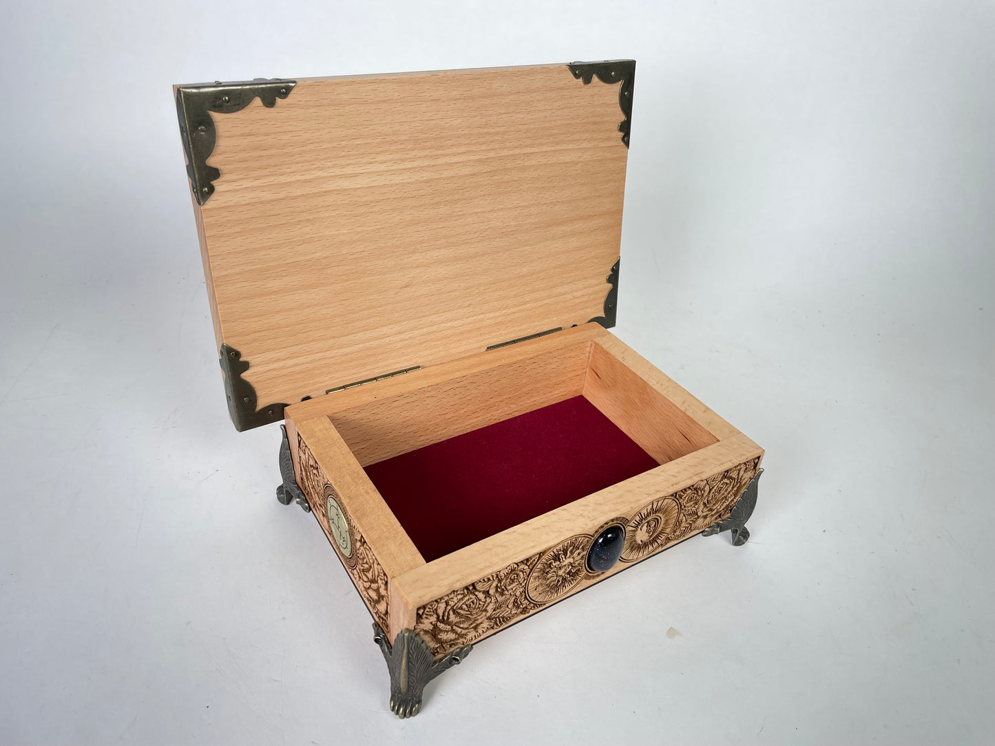 Lilith Sigil Altar Box – Engraved Wooden Ritual Storage for Witchcraft & Occult Practice