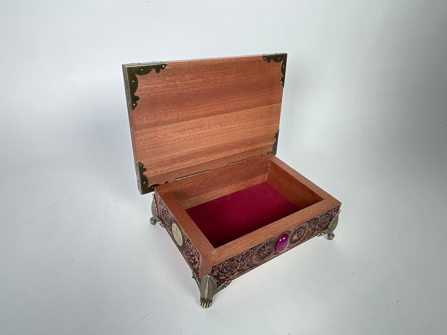 Lilith Sigil Altar Box – Engraved Wooden Ritual Storage for Witchcraft & Occult Practice Mahogany