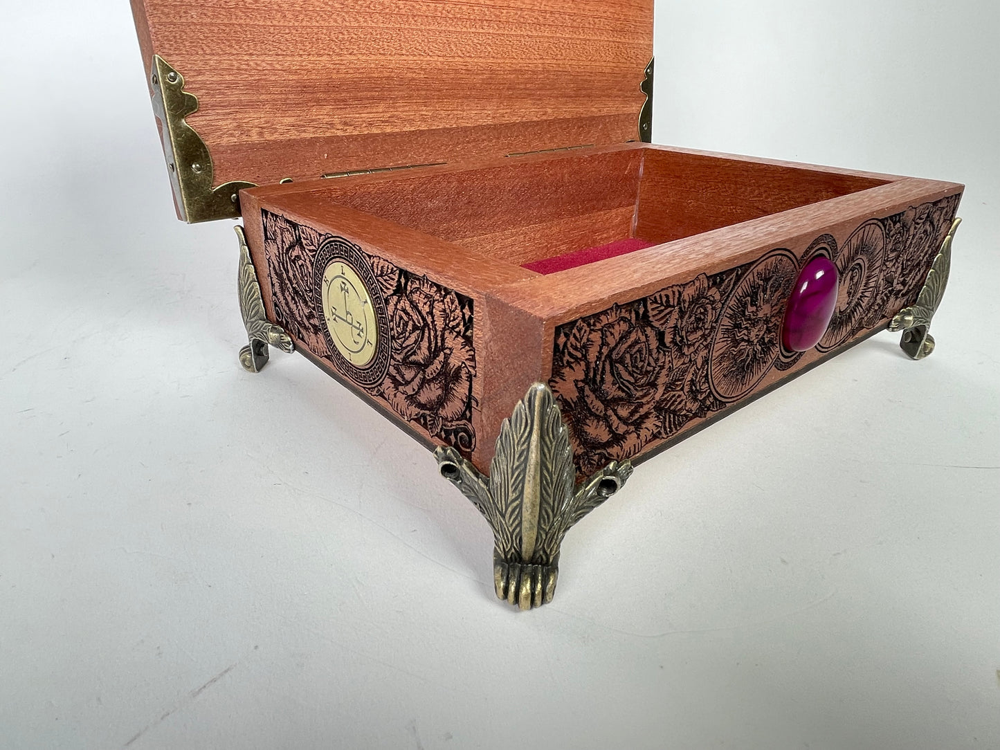 Lilith Sigil Altar Box – Engraved Wooden Ritual Storage for Witchcraft & Occult Practice Mahogany