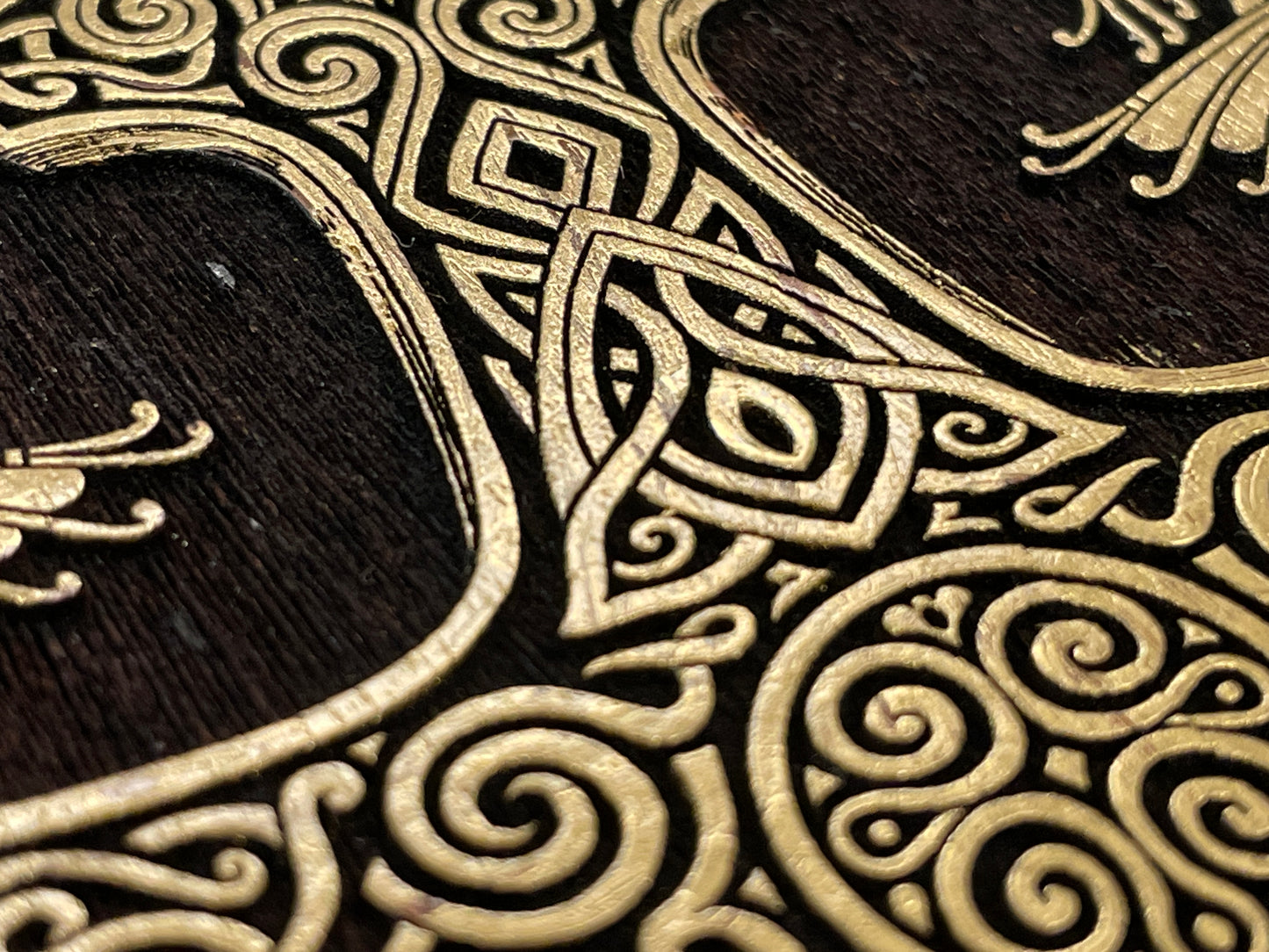 Viking Thor Hammer Wall Art – Ringerike Style Mahogany Mjölnir Wood Panel