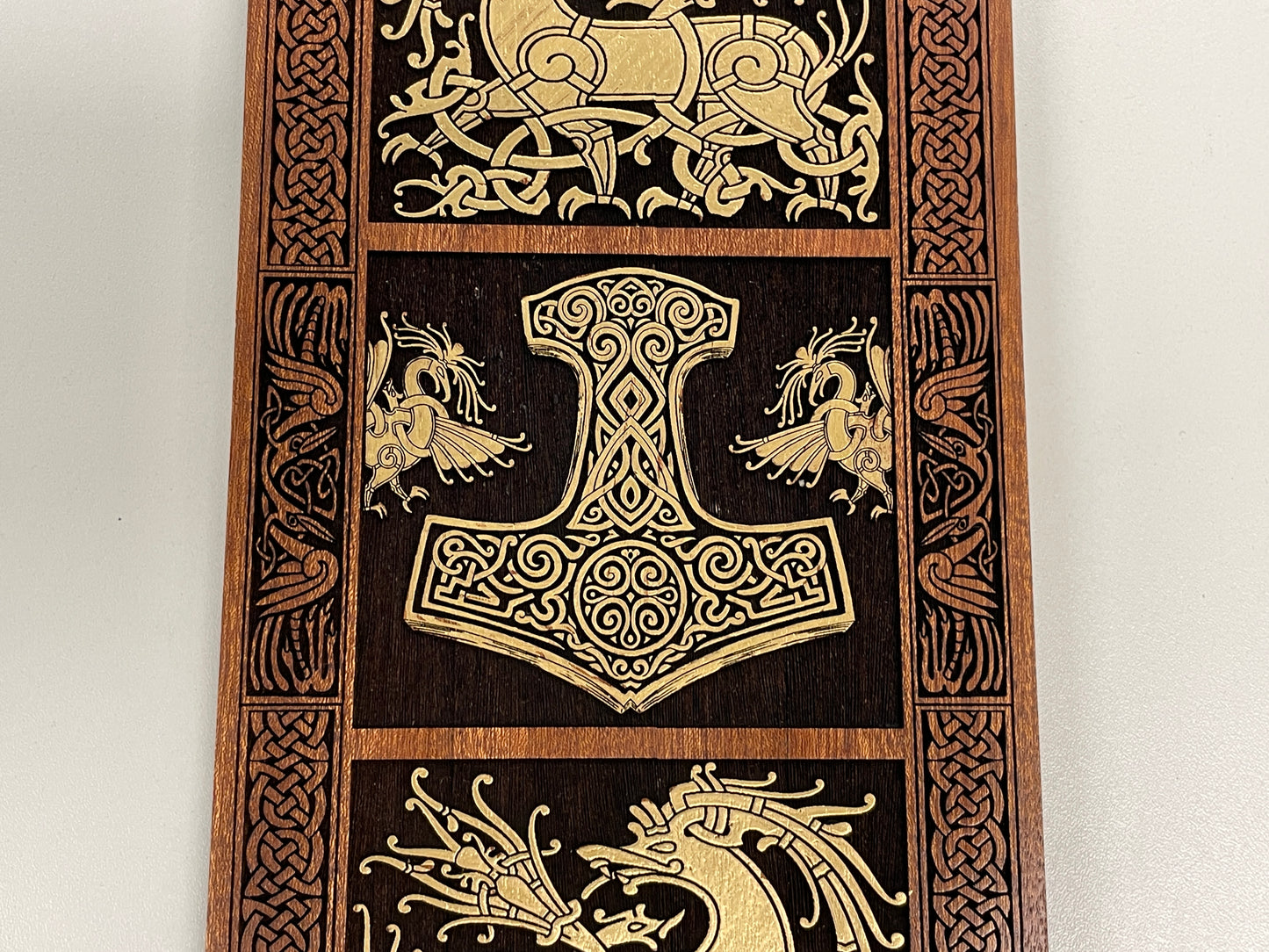 Viking Thor Hammer Wall Art – Ringerike Style Mahogany Mjölnir Wood Panel