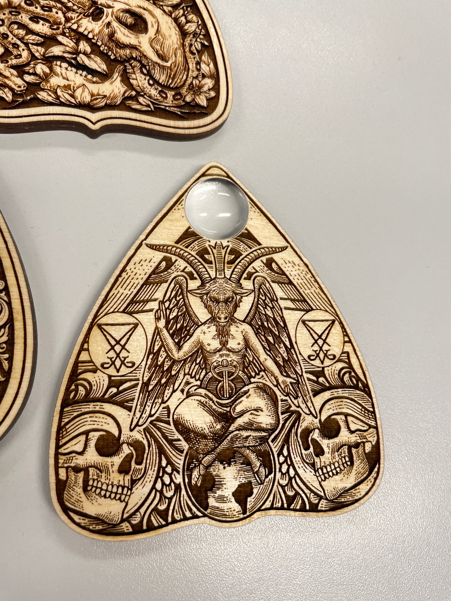 Ouija Planchette Set – Functional Engraved Wooden Spirit Board Planchettes Gothic Occult Collection - Forgotten Engravings